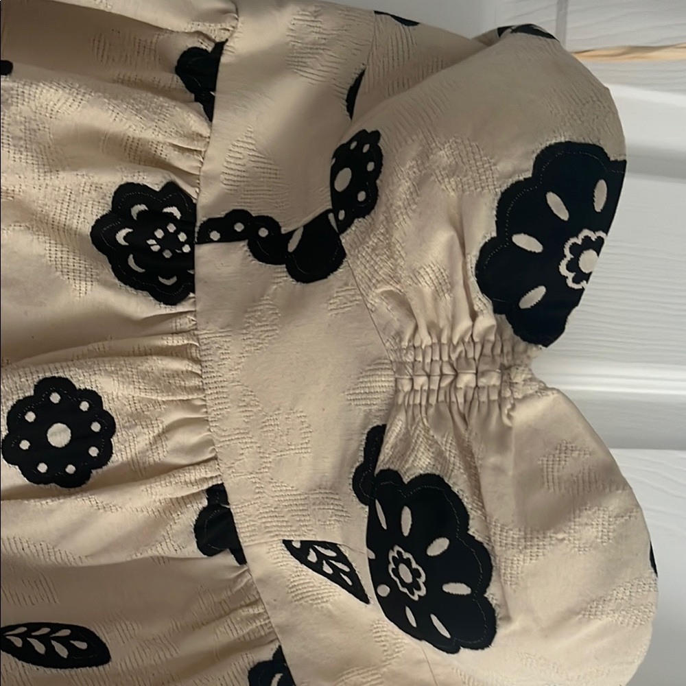 Tibi cotton Elegant Cream and Black Floral Dress - lined - Picture 3 of 6